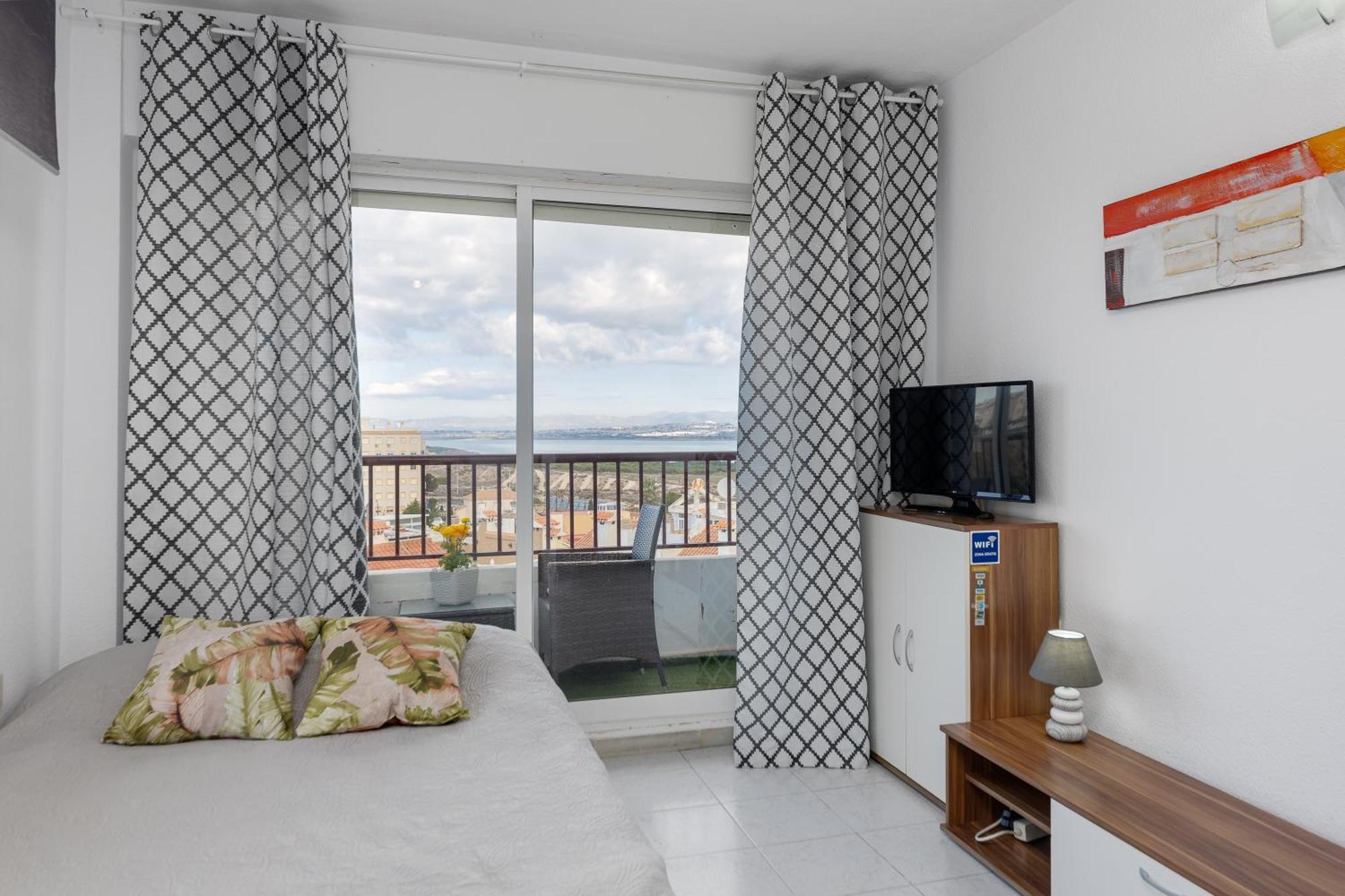 Estudio Jardin Del Mar Torrevieja Dış mekan fotoğraf