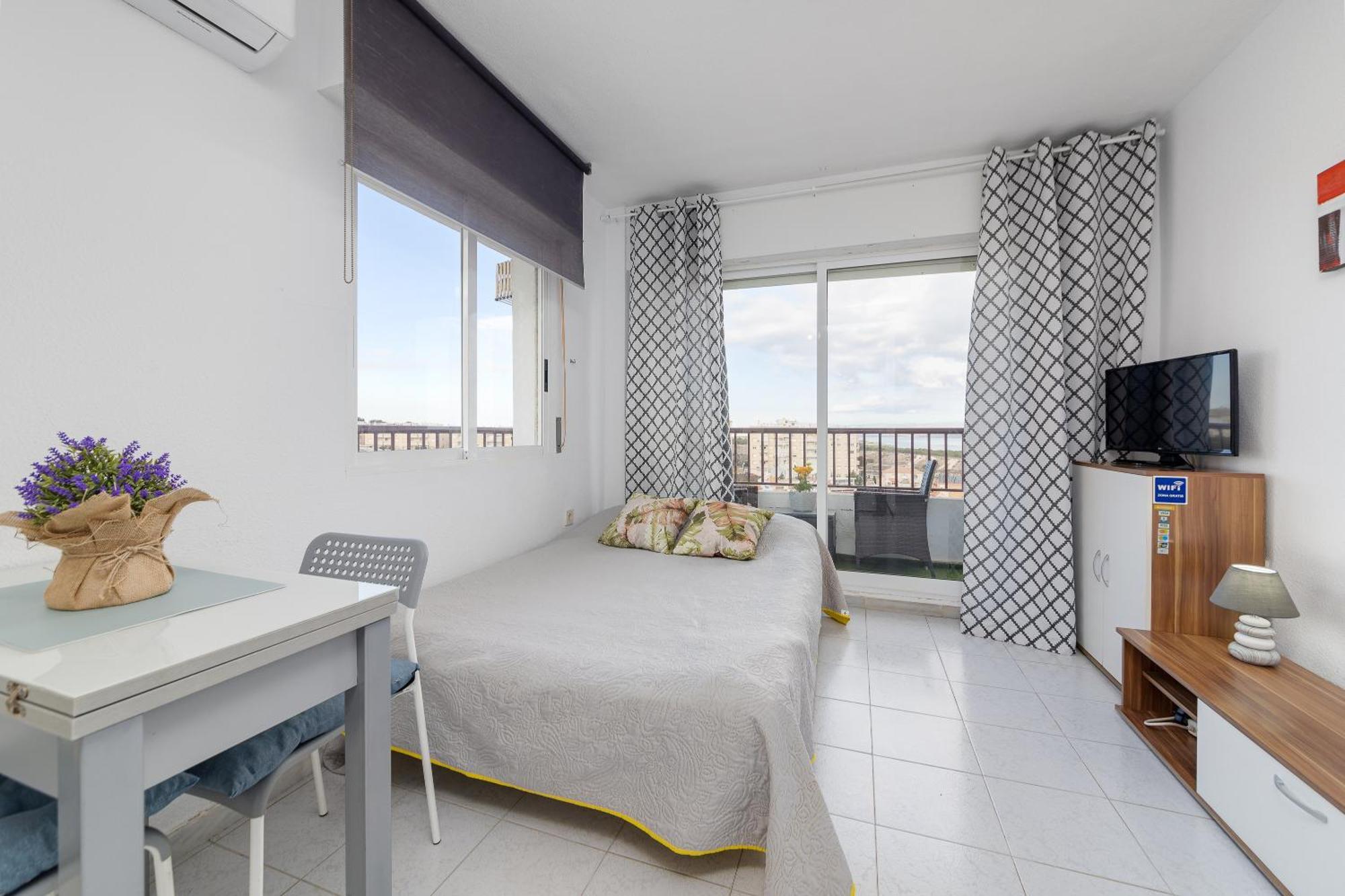 Estudio Jardin Del Mar Torrevieja Dış mekan fotoğraf
